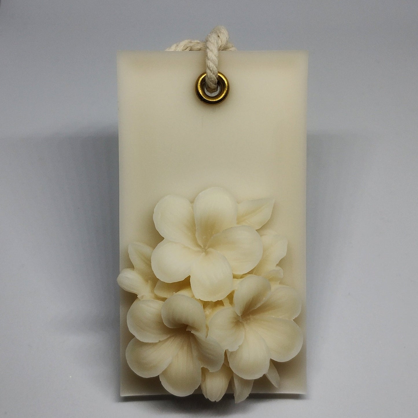 Ivory Blossom Wax Sachet – Vanilla Fragrance