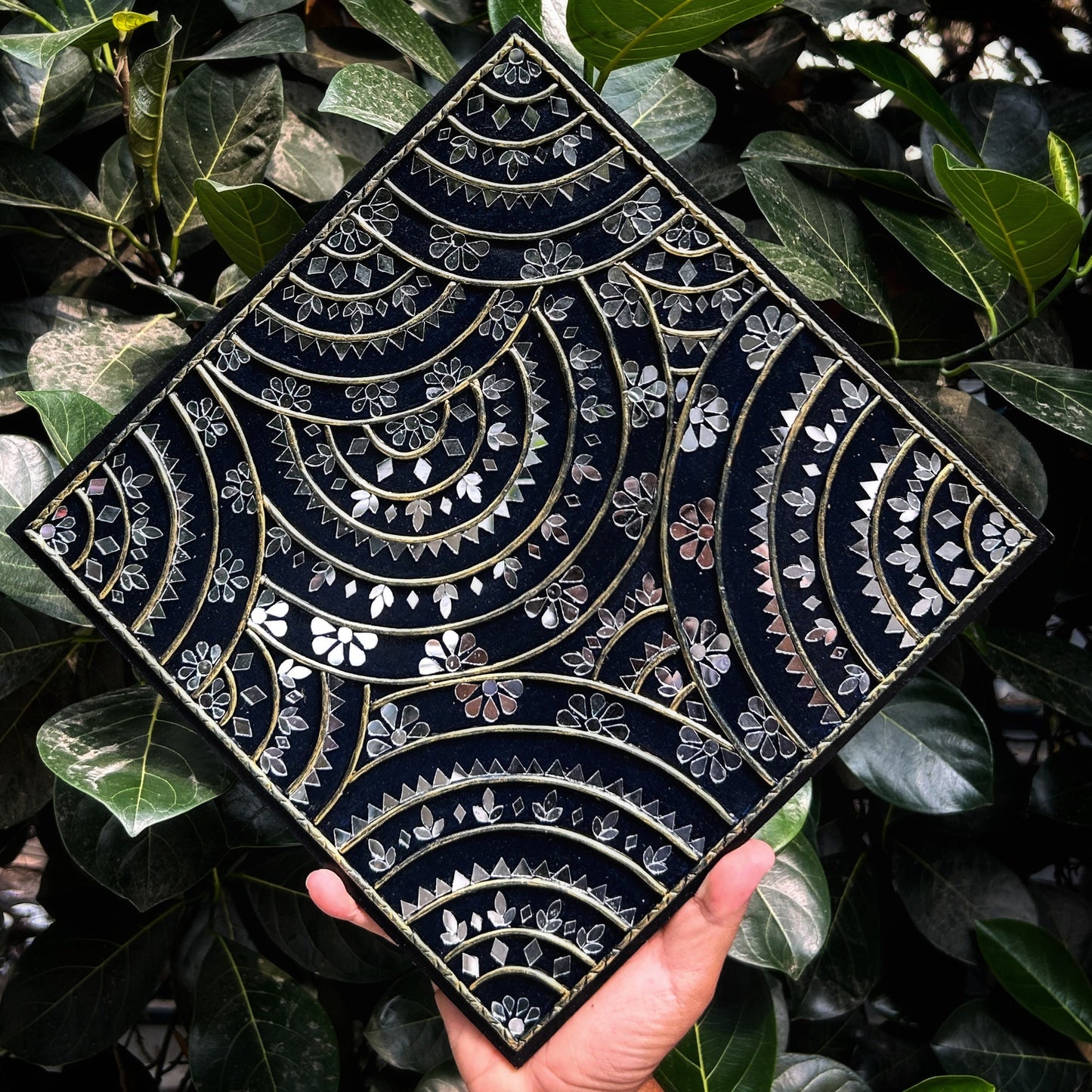 🌙 Midnight Bloom – Handcrafted Lippan Art