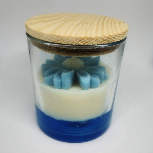 Ocean Bloom Candle – Cool Water Fragrance 🌊💙